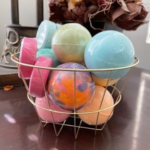 💗12pcs bundle Dreaming Gift Basket Bath Bombs Shower Steamers Luxury